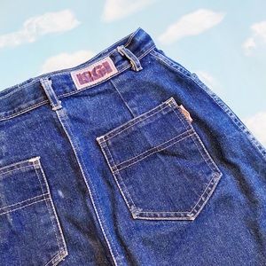 💖 SOLD 💖 Vintage Logi Distressed Hem Dark Blue Wash Patch Denim Skirt